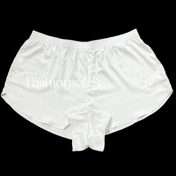 Victoria’s Secret Soft Satin allover VS pajama shorts Off White XXL - Picture 2 of 3